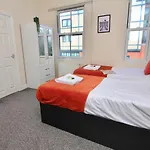 Charming Studio 2 Mins Walk To Belgrade Theatre