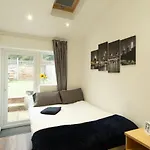 Dorchester House