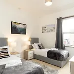 Barras House