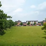 Daimler House - Cosy Home Near Coventry City Centre