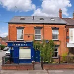 Beautiful 5 Bedroom House In Great Location.
