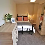 Comfy Rooms In Coventry, Sk