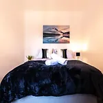 Tanzanite - 5 Bedroom House / Sleeps 10