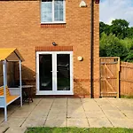 Mezzo House- Entire Property
