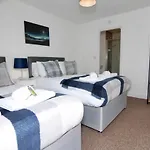 Canalview House - Fully Furnished Coventry City Centre Home