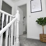 Dashing 2Bed Haven - Near Coventry Centre, Free Parking