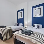 Ideal 2 Bed In Central Coventry - Parking