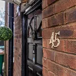 Cosy 2 Bedroom Home In Coventry