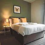 Cosy Affordable Digs Near Coventry City Centre Sleeps5 With Free Parking