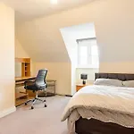 Cosy And Spacious Double Bedrooms Close To Coventry University