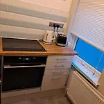 Two Bedroom Maisonette Close Towarwick Uni