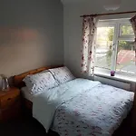 Two Bedroom Maisonette Close Towarwick Uni