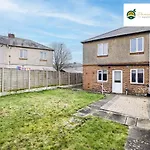 3 Bedroom House With 5 Beds House By Passionfruit Properties Near Coventry City Centre - Bcc