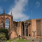 Modern Town House - Coventry