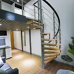 B102 Modern City Loft
