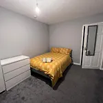Modern Room Close To Warwick University