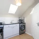 Cosy Apartment Coventry City Centre Parking Wifi