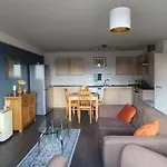 Business & Leisure City Centre 2 Bed En-Suite Apartment With Free Parking And Netflix