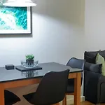 Exquisite, 2 Bed Apartment With Free Parking!