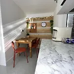 Harrys Home - Contractors & Business Professionals - Nec - 2 Parking Spaces - 4 Large Bedrooms & 2 Bathrooms - Pool Table - Table Tennis - Darts - Games Console