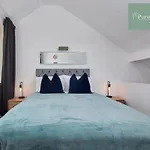 Beautiful Four Bed House By Purestay Short Lets & Serviced Accommodation Coventry With Parking