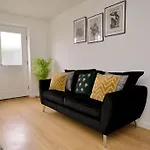 2Bed Haven - Coventry\'S Hidden Gem With Free Parking, Sky Tv & Netflix