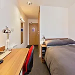 Central Coventry Zeni Ensuite Rooms