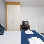 2-Br Executive En-Suite Apartment By Mbiz