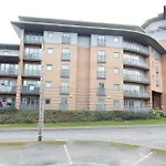 Triumph House - 3-Bed 2-Bath Apartment In Coventry City Centre By Covstays