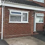 Practical Onsite Cosy Studio With Shared Entrance