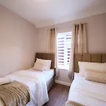 Luxury Property In Coventry Near Coventry Building Society Arena And Arena Shopping Park