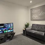 Well-Preserved 2 Bedroom Flat Apartment Around Ricoh Arena-Coventry City Fc