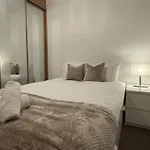 Cov - 3 Bed - Two Park Spaces - Contractors