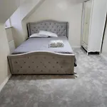 69 Swan Lane