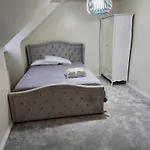 69 Swan Lane