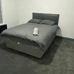 Room In Guest Room - Comfortable Room Near Coventry City Centre