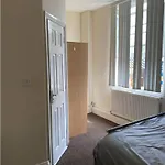 Double Room In Cv1 With En-Suite Bathroom