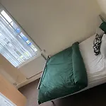 Double Room In Cv1 With En-Suite Bathroom