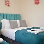 Charming 2Bed Gem - Free Parking & Netflix, Wifi, Walk To Coventry City Centre