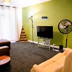 Awesome Coventry Home For Business Contractors And Suitable For Families With Free Parking 14Mins From Nec