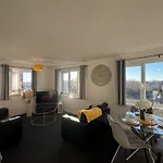 Apollo Apartment