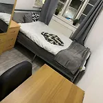 Double Room Cv1 Short Term Let