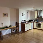 Cozy-Citycentre-1Bedroom-1Bathroom-Wifi