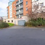 City Centre 2 Bedroom Apartment - Private Parking, Balcony, Self-Check-In And Fast Wifi By Yoko Property