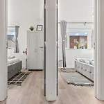Charming 2Br Home In Coventry Free Street Parking