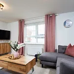 Perfect 3Br House Sleeps 9 Coventry
