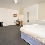 Modern Budget Studio In Coventry City Centre