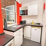 Cosy Budget Studio In Coventry City Centre