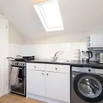 Cosy 2 Bed Apartment Free Parking