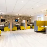 Student Only Contemporary Accommodation At Abbey House In Coventry